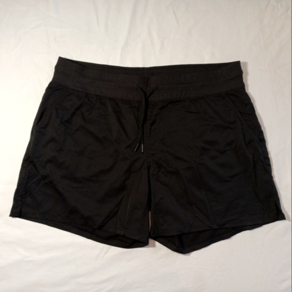 The North Face Women's Black Athletic Shorts